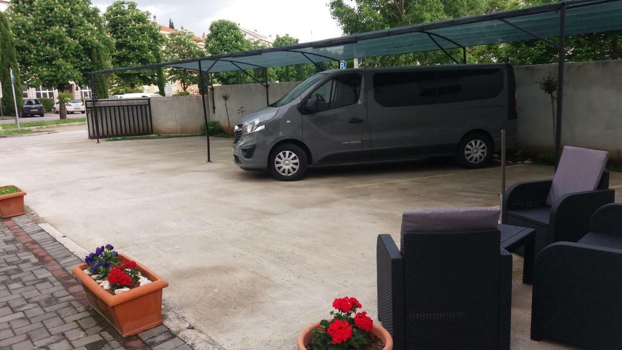 Guest House Vanja Мостар Экстерьер фото